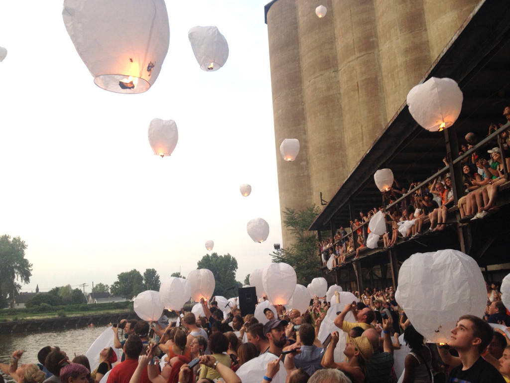 City-Night-Balloons-Buffalo-NY