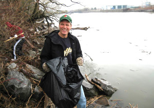 Riverkeeper-Shoreline-Sweep-2015-Buffalo-NY-2