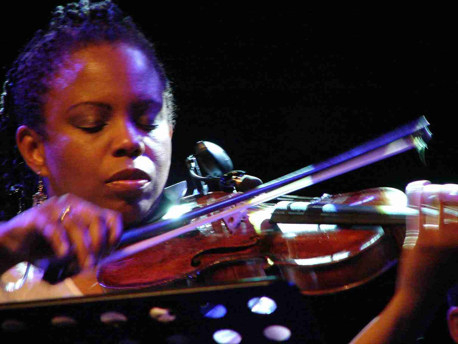 BPO concert hits right notes for May 14 Memorial weekend. Concert repeats Saturday, 5/13 at 7:30